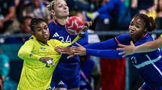 Bruninha na derrota do Brasil para a França nesta terça-feira