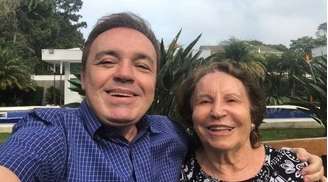 Gugu sempre cuidou da mãe com máximo zelo; dona Maria do Céu diz sentir a presença dele