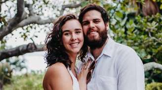 Renata Gasparim e Thiago Trindade Lula da Silva se casaram em hotel no interior paulista