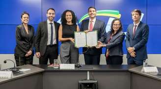 AGU fecha acordo para permitir posse de servidora no Itamaraty aprovada por cotas raciais