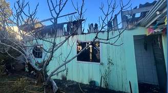 Uma história de perda e esperança: ajude a reconstruir um lar devastado pelo fogo
