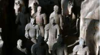 Artesãos gregos podem ter treinado os escultores chineses que construíram o Exército de Terracota.