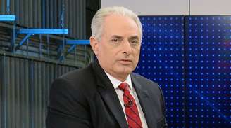 Há rumores de que William Waack poderá ser contratado pelo SBT para a vaga que será aberta com a saída de Joseval Peixoto do ‘SBT Brasil’.