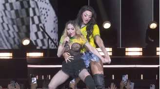 Pabllo Vittar e Madonna no palco