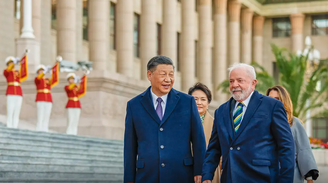 Imagem de Lula em visita à China, em 2023. Nesta semana, o líder brasileiro se encontrará novamente com o presidente chinês, em Pequim