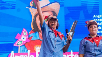 “Eu sofri muito preconceito mesmo delas [mulheres], mandando eu ir lavar roupas", afirma dona Anjinha 