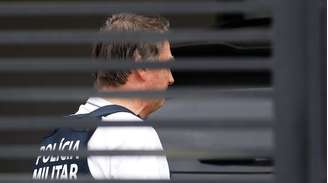 Bolsonaro está cumprindo prisão domiciliar humanitária para recuperação de uma broncopneumonia