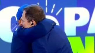 Vidente entrega previsão a Tiago Leifert
