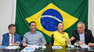 Rogério Marinho, Flávio Bolsonaro, Daniella Marques e Alfredo Gaspar participam juntos de live na noite desta quinta-feira, 13