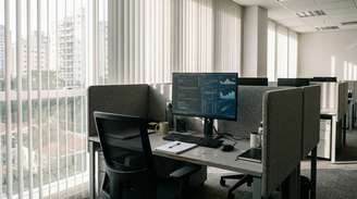 Imagem gerada por Inteligência Artificial, que não tem o objetivo de refletir ou retratar situações reais.