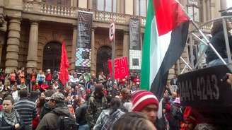 MTST protesta contra reintegração de posse em SP