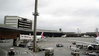 Grande tráfego aéreo como no aeroporto de Guarulhos, em São Paulo, seria um dos fatores de risco para contágio 