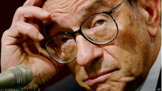 Em entrevista à BBC, Alan Greenspan afirma não acreditar que governo grego conseguirá mudar termos de plano de resgate financeiro