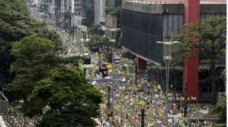 Governo respondeu dizendo que tem disposição em "ouvir as vozes das ruas e está sempre aberto ao diálogo"