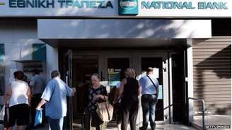 Ações do Banco Nacional da Grécia devem registrar grande queda nesta segunda-feira