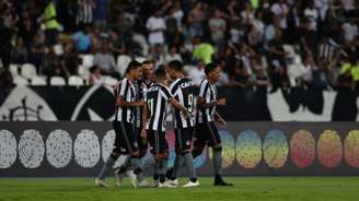 Botafogo celebrou o gol, mas sofreu o empate do Cruz-Maltino pouco depois (Andre Melo Andrade/Eleven)