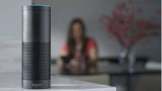 Alexa - A Amazon, também em 2014, resolveu apostar no Echo, uma caixa de som equipada com a assistente pessoal da empresa, a Alexa.