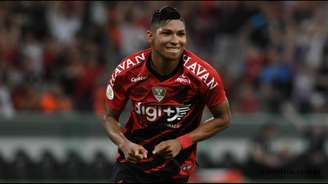 Rony assinará com o Palmeiras por cinco temporadas (Foto: Divulgação/Athletico Paranaense)