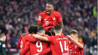 Time do Bayern de Munique volta aos treinamentos em pequenos grupos