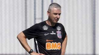 O presidente Andrés Sanchez ironizou o atual técnico do Corinthians, Tiago Nunes