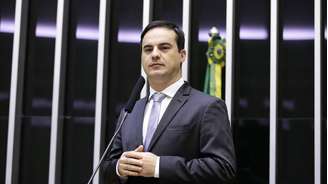 Ao votar na manhã deste domingo (29), o candidato à prefeitura de Fortaleza Capitão Wagner (Pros) disse que sua candidatura representa o enfrentamento ao poder econômico do Estado do Ceará