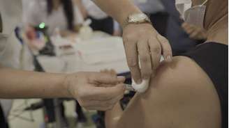Estudo do Instituto Butantan vai vacinar 30 mil moradores de Serrana, no interior de São Paulo
