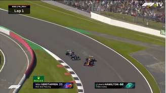 Max Verstappen tocou em Lewis Hamilton na largada 