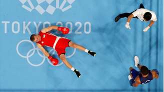 Hebert Conceição logo após nocautear ucraniano para conquistar a medalha de ouro