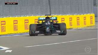 Lewis Hamilton fez teste de largada antes da corrida em Sóchi e foi punido 