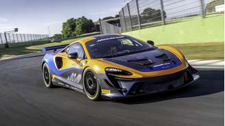 Novo McLaren Artura GT4