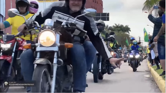 Homem faz gesto atribuído ao nazismo em motociata bolsonarista