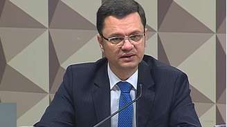 Anderson Torres presta depoimento na CPMI 