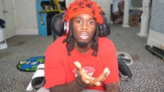 Influenciador prometeu distribuir PlayStation 5 e jogos, o que atraiu uma multidão que causou o caos na cidade de Nova Iorque