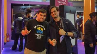 Nicolas Gonzalez, da SNK, e o repórter AvcF, no estande do Terra Game On na BGS