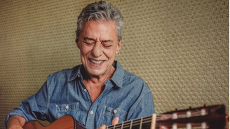 Chico Buarque ganhou processo contra três editoras