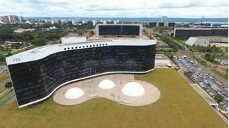 Vista aérea do Tribunal Superior Eleitoral (TSE), na praça dos tribunais em Brasília