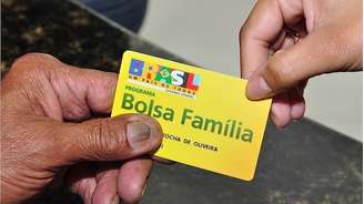 Programas como o Bolsa Família passam por pente-fino