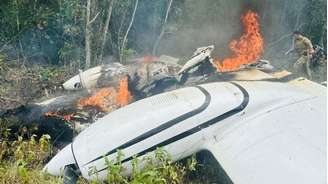 AM: PF e FAB interceptam avião vindo do Peru com 500 kg de drogas