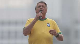 O ex-presidente Jair Bolsonaro (PL) em ato na Avenida Paulista que pediu o impeachment do ministro Alexandre Moraes, do STF