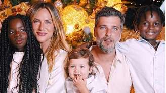 Giovana Ewbank e Bruno Gagliasso são pais de Titi, Bless eZyan.