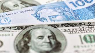notas de real e dólar