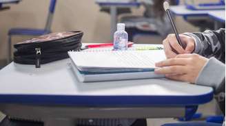 O governo federal criou 1,4 milhão de matrículas de educação integral na rede pública brasileira em dois anos, superando a meta fixada pelo MEC.