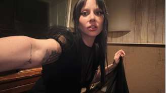 Lady Gaga em foto recente publicada nas redes sociais; cantora se apresenta em show gratuito na Praia de Copacabana neste sábado, 03