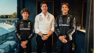 Kimi Antonelli, Toto Wolff e George Russell