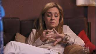 Protagonista complexa, Carminha vive a madame, a mãe, a esposa, a amante, a golpista, vem do lixão, fica rica e volta à miséria.