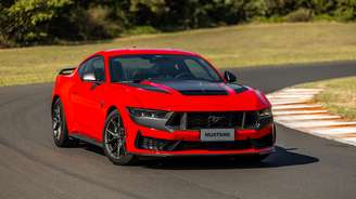 Ford Mustang Dark Horse