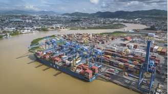 Levantamento estimou uma queda de R$ 52 bilhões nas exportações brasileiras e a diminuição de 110 mil empregos no País