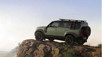 Land Rover Defender Trophy Edition