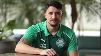 Piquerez renovou com o Palmeiras até 2030.