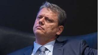 Tarcisio de Freitas diz que o governo federal não tem interlocução para reverter o tarifaço.